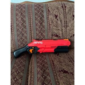 Rival red gun